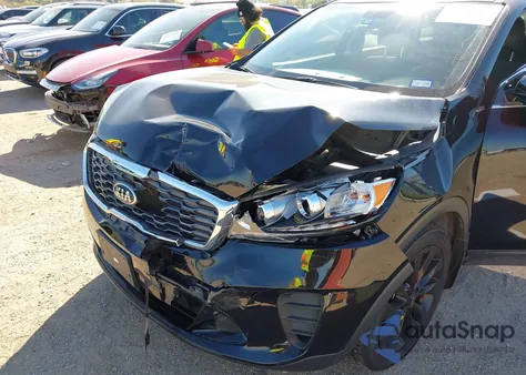 2020 Kia Sorento 3.3L S из США, поврежденный, VIN 5XYPG4A51LG643693